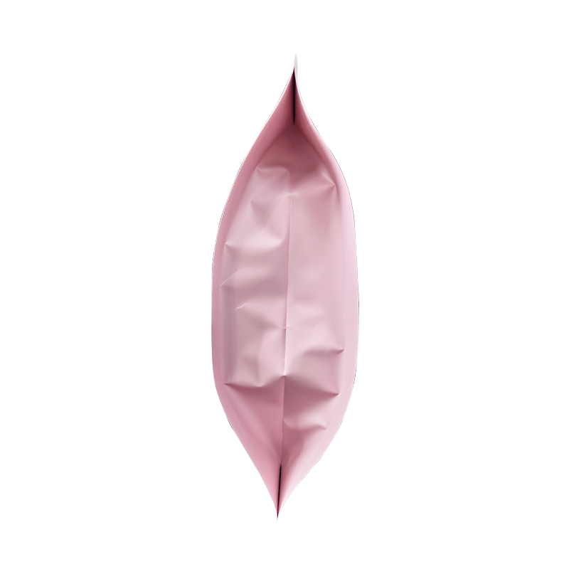 Svježe kuhana tamna čokolada nepravilnog oblika, meka vrećica za pakiranje